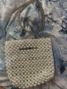Forever 21 beaded faux pearls handbag